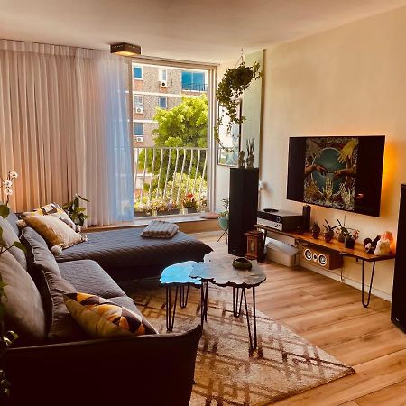 High-End Apartment , With A Private Parking And An Elavator Tel Aviv Bagian luar foto
